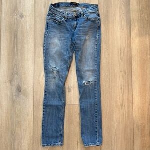 Levi’s 524 Too Superlow Distressed Stretch Light-wash Jeans Women's 5 Medium EUC